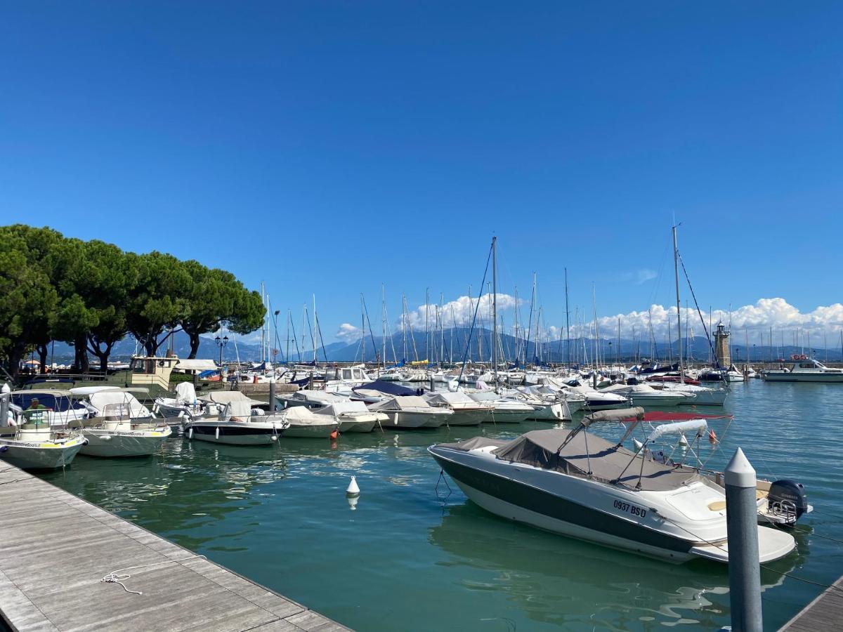 Paganini Suites And Apartments Sirmione Kültér fotó