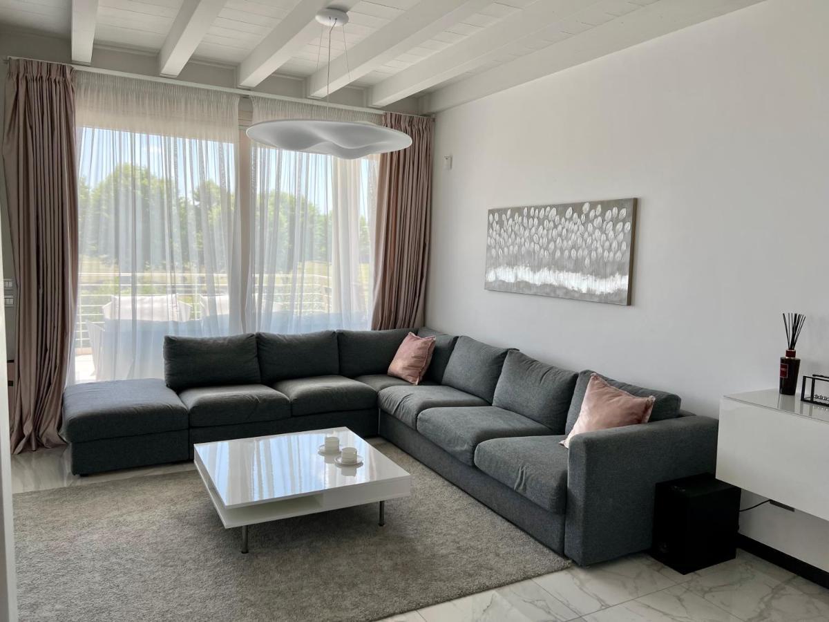 Paganini Suites And Apartments Sirmione Kültér fotó