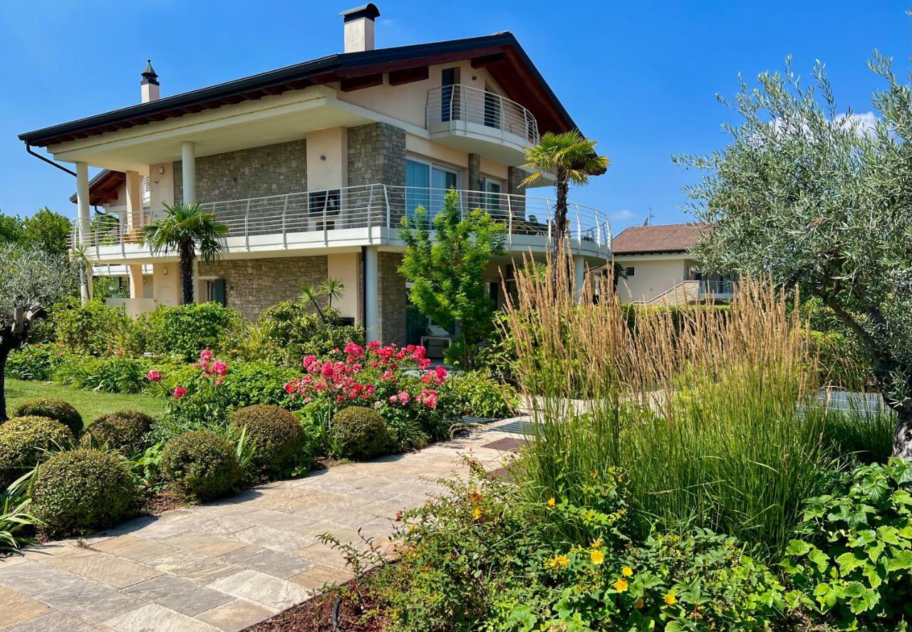 Paganini Suites And Apartments Sirmione Kültér fotó