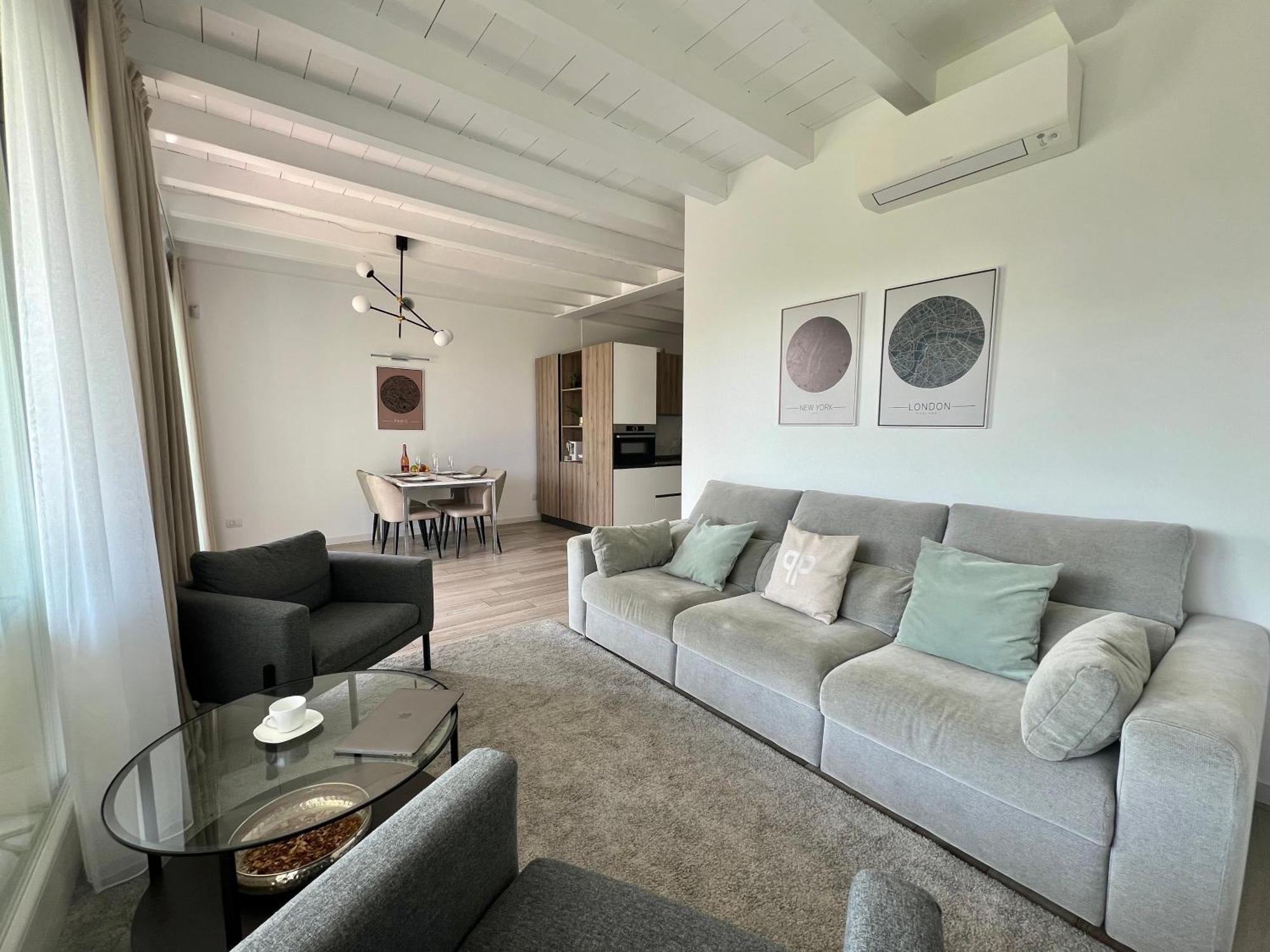 Paganini Suites And Apartments Sirmione Kültér fotó